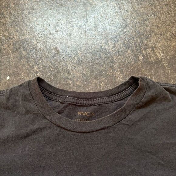 RVCA Men’s Faded Black T-Shirt Camo Graphic Logo Size Medium Standard Fit - Picture 5 of 13
